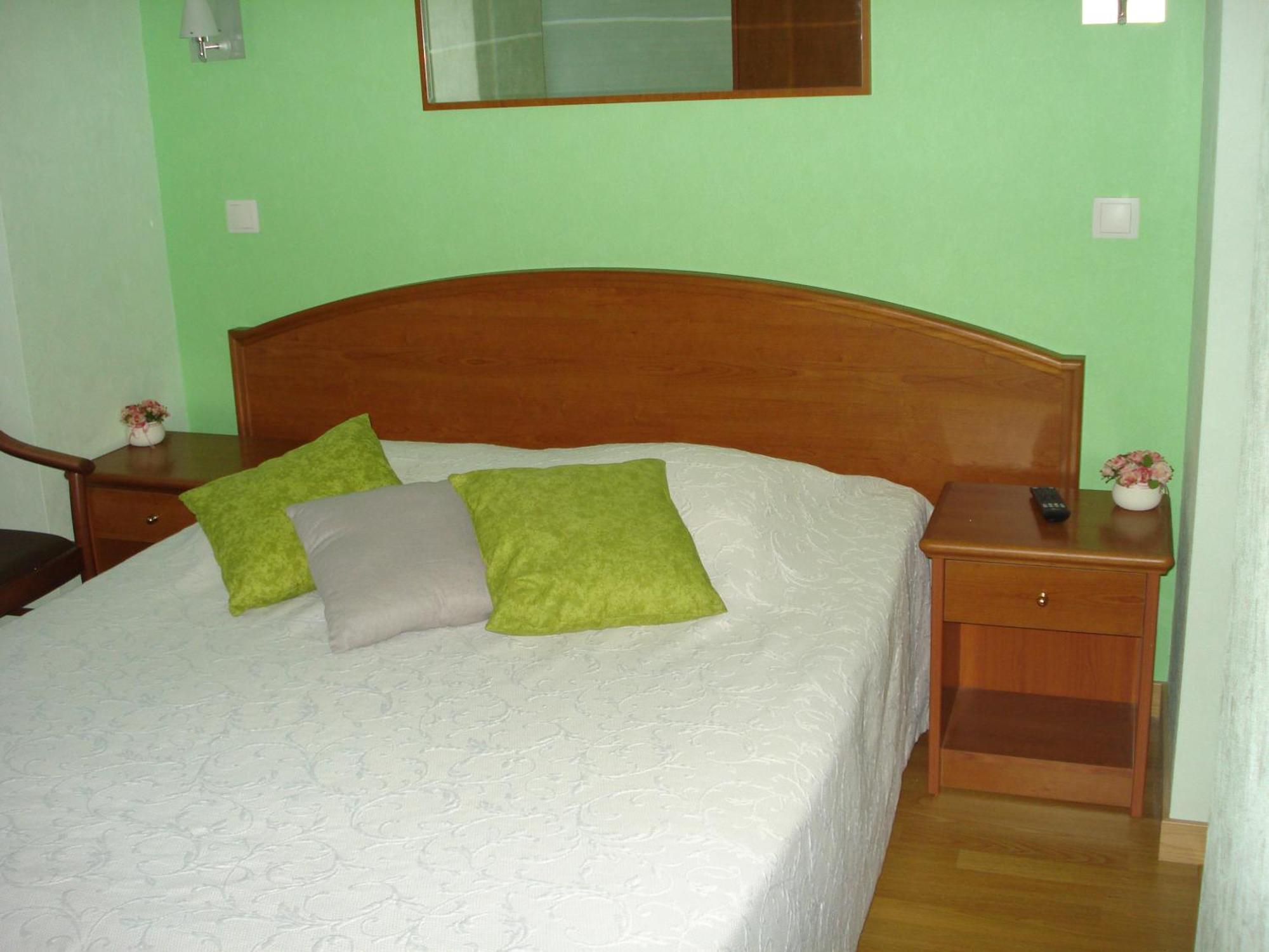 Chambres D'Hotes La Chaumiere Arcy-sur-Cure Exterior foto