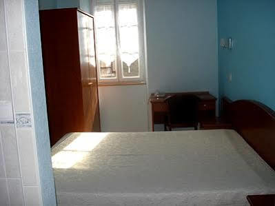 Chambres D'Hotes La Chaumiere Arcy-sur-Cure Exterior foto