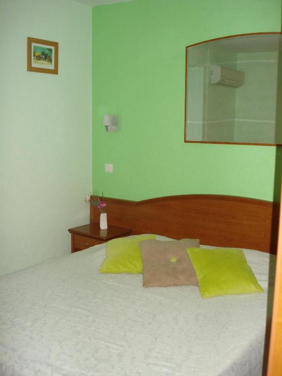 Chambres D'Hotes La Chaumiere Arcy-sur-Cure Zimmer foto